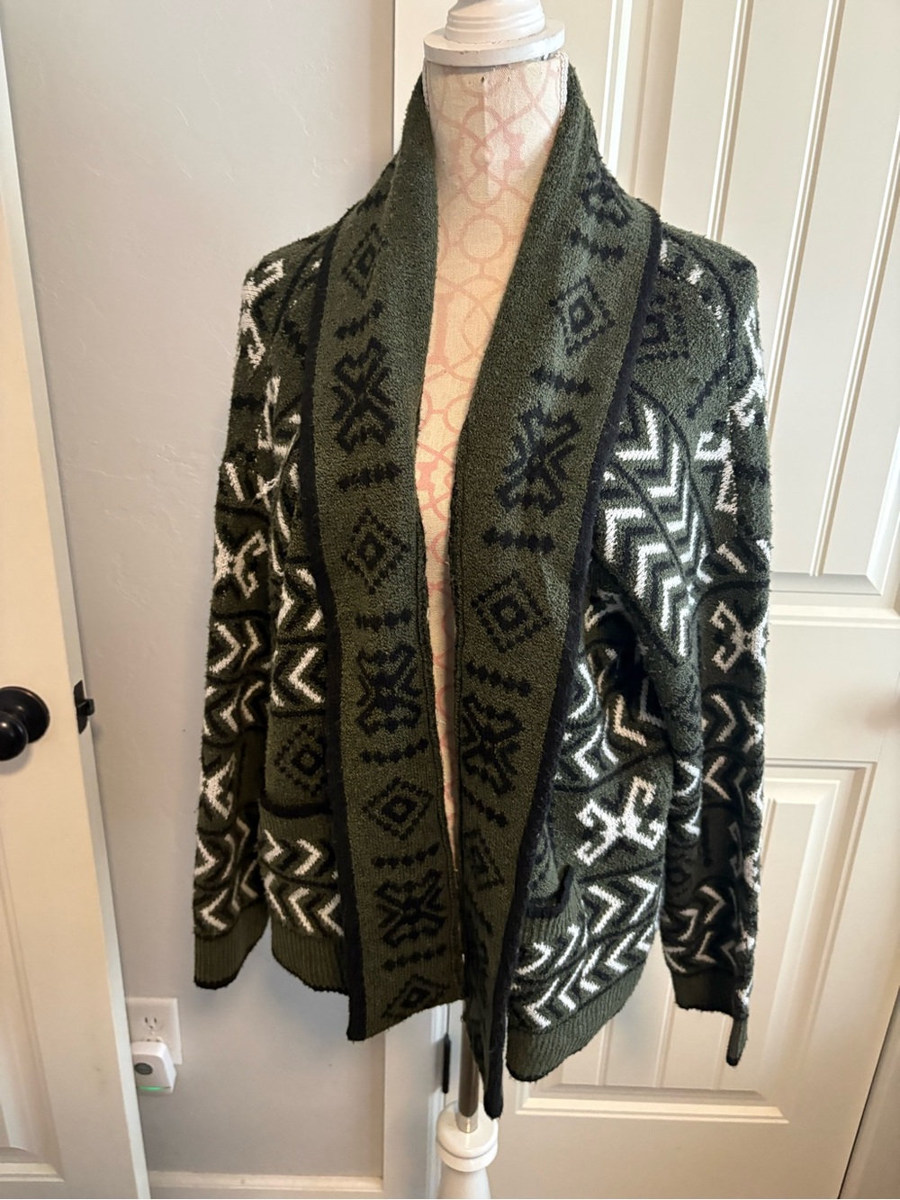 Cato Green & Black Patterned Open-Front Cardigan